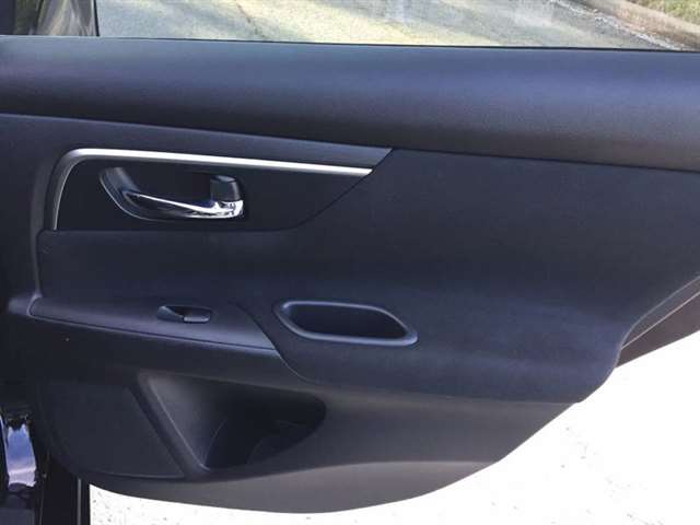 2015 Nissan Altima 2.5 S 4dr Sedan